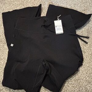 Figs Suville flared  leg scrub leggings
